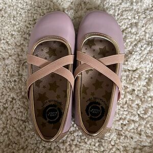 Livie and Luca toddler shows